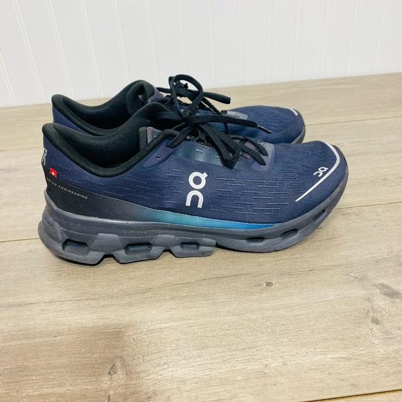 Use man Cloudspark Running Shoe size 9.5 excellent condition - Picture 9 of 12